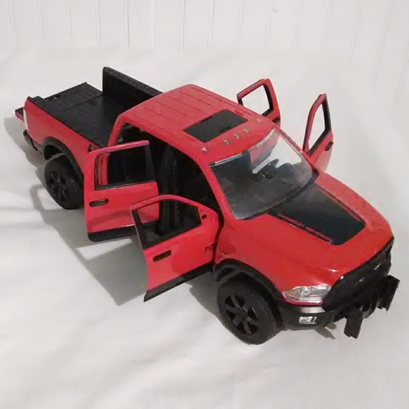 Bruder Other - Bruder RAM 2500 Power Wagon